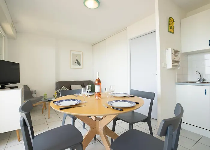 Le Sunset-cap Sud-20 By Interhome Appartamento